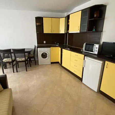 公寓 In Complex Colosseum 克兰内沃