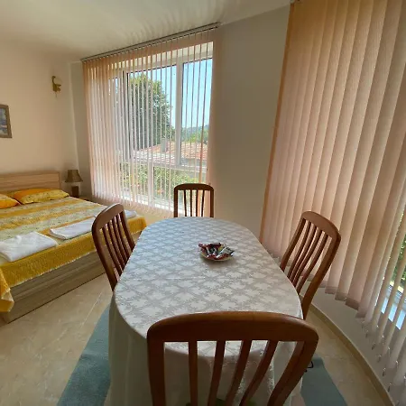 Apartment In Complex Colosseum *