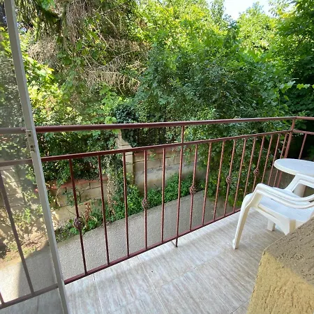 In Complex Colosseum *