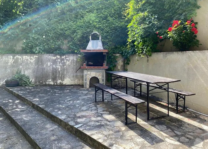 In Complex Colosseum Apartment *