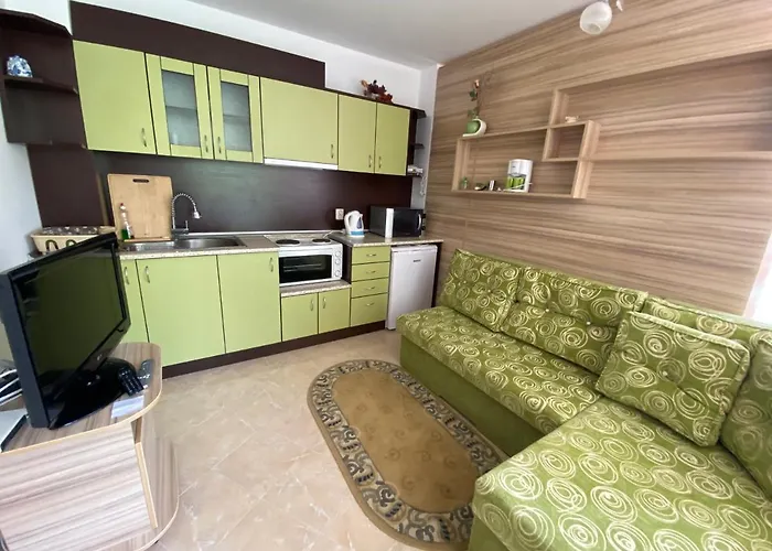 In Complex Colosseum Apartment