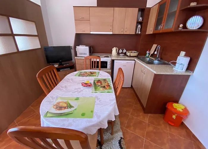 In Complex Colosseum Apartment Kranevo